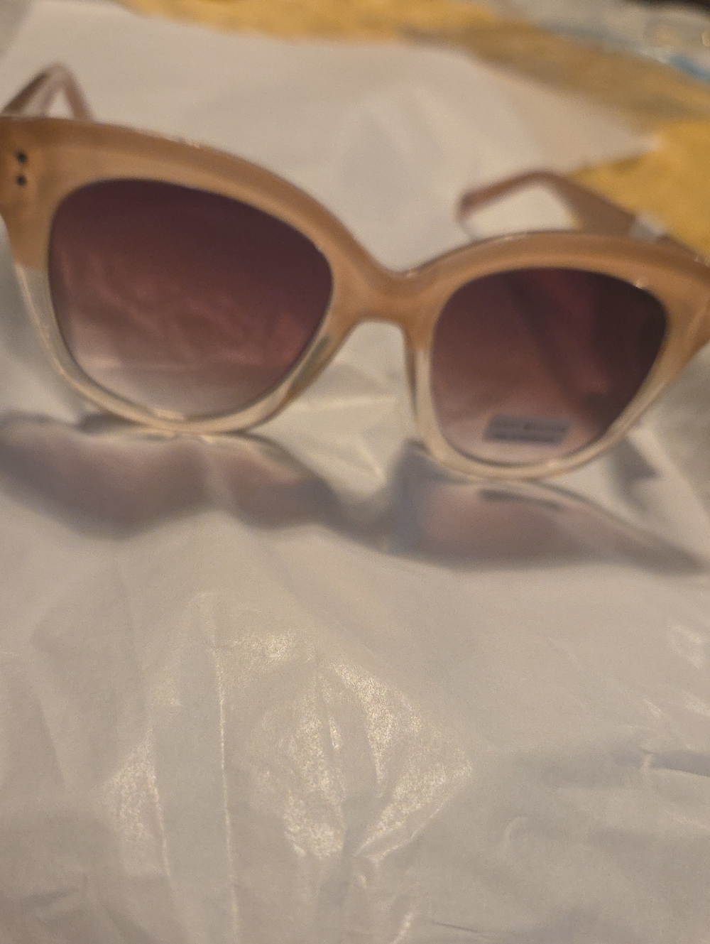 HILFIGER Women’s Cat-Eye Sunglasses - Nude Frame with Brown Lenses #63